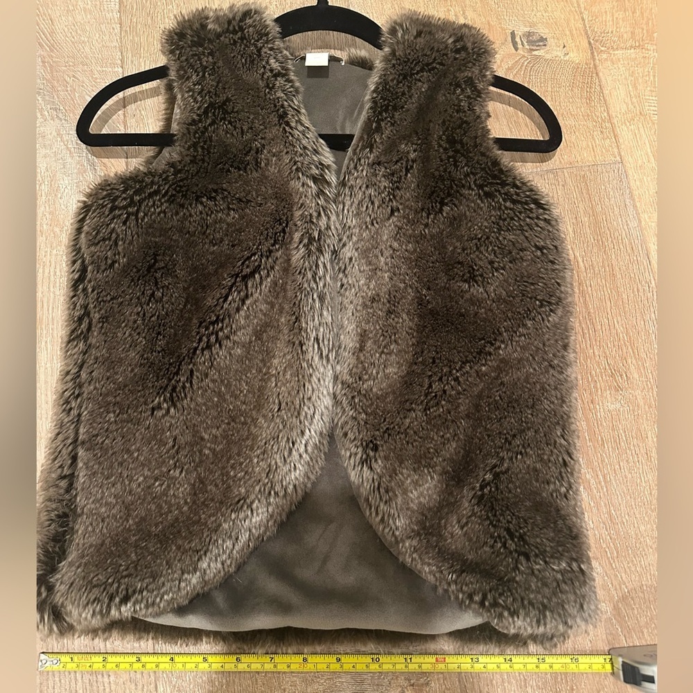 Gorgeous Super Soft Velour Lined Faux Fur Vest — image 2 of 6